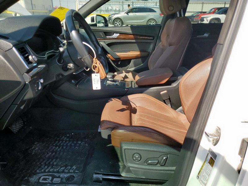 WA1CNAFY9K2113108 - 2019 AUDI Q5 PRESTIGE Weiß Foto 7