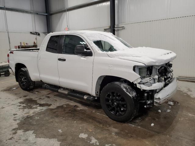 5TFUY5F13MX995376 - 2021 TOYOTA TUNDRA DOUBLE CAB SR/SR5 WHITE photo 4