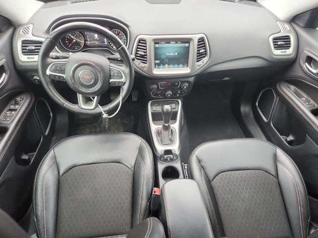 3C4NJCBBXJT248294 - 2018 JEEP COMPASS LATITUDE 灰色 照片 8