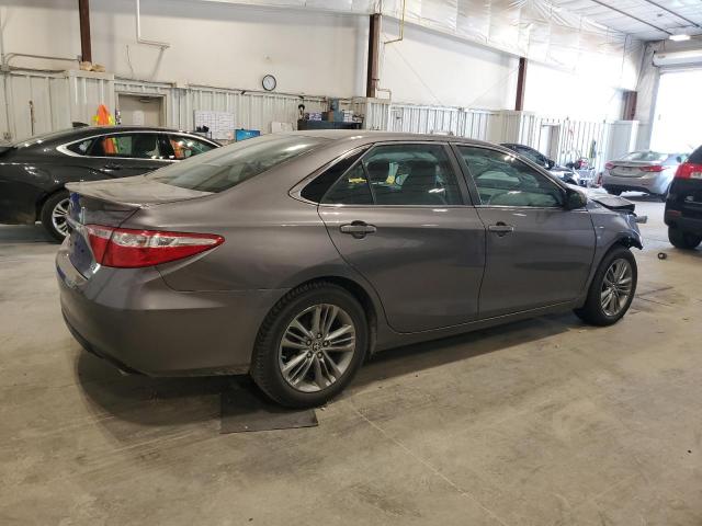 4T1BF1FK1FU986318 - 2015 TOYOTA CAMRY LE GRAY photo 3