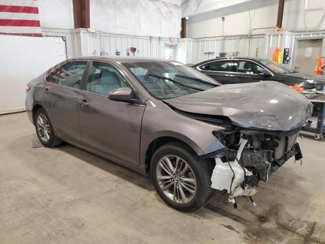 4T1BF1FK1FU986318 - 2015 TOYOTA CAMRY LE GRAY photo 4
