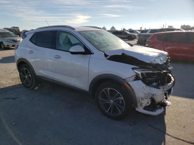 KL4MMFSL6LB115477 - 2020 BUICK ENCORE GX ESSENCE WHITE photo 4