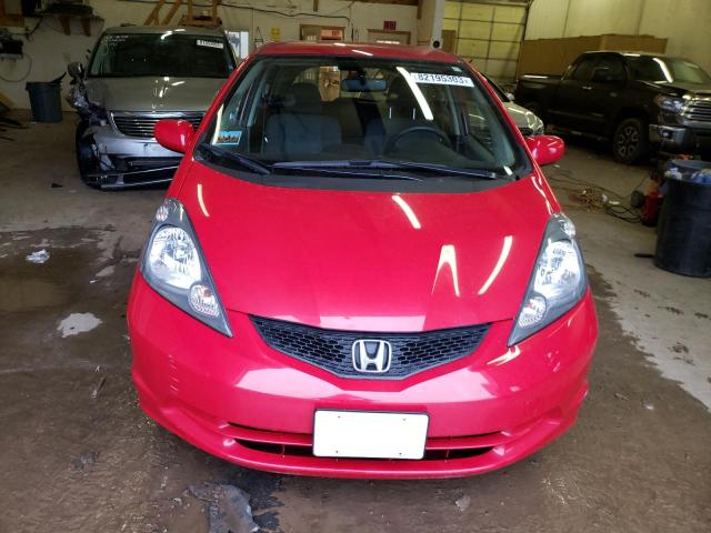 JHMGE8G34DC062714 - 2013 HONDA FIT RED photo 5