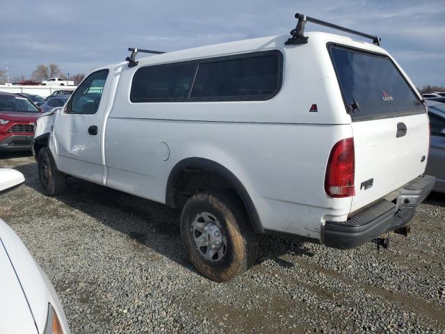 1FTPF18L11KF76820 - 2001 FORD F150 WHITE photo 2