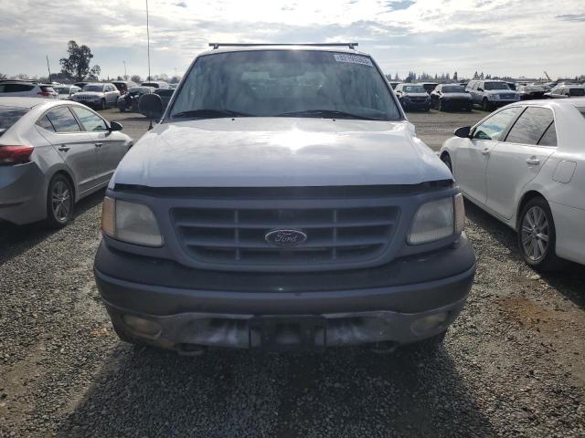 1FTPF18L11KF76820 - 2001 FORD F150 WHITE photo 5