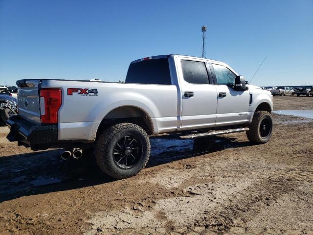 1FT7W2BT9HED94001 - 2017 FORD F250 SUPER DUTY SILVER photo 3