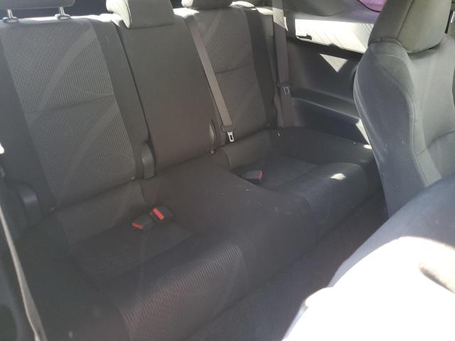 JTKJF5C79B3020301 - 2011 TOYOTA SCION TC 白色 照片 10