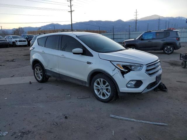 1FMCU0GD5HUE44890 - 2017 FORD ESCAPE SE WHITE photo 4