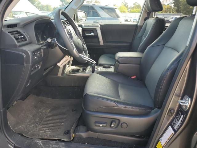 JTEFU5JR5N5272686 - 2022 TOYOTA 4RUNNER SR5 石墨色 照片 7
