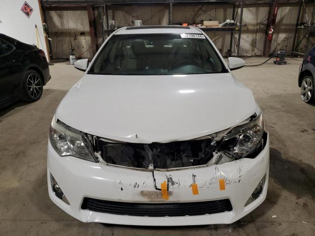 4T1BK1FKXCU506655 - 2012 TOYOTA CAMRY SE WHITE photo 5