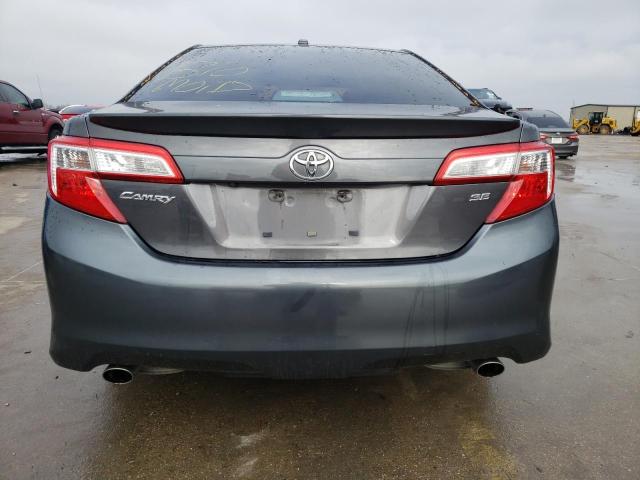 4T1BK1FK2DU021847 - 2013 TOYOTA CAMRY SE GRAY photo 6