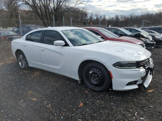 2C3CDXHG7GH303461 - 2016 DODGE CHARGER SXT WHITE photo 4