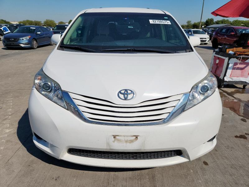 5TDKZ3DC7HS842234 - 2017 TOYOTA SIENNA LE 白色 照片 5