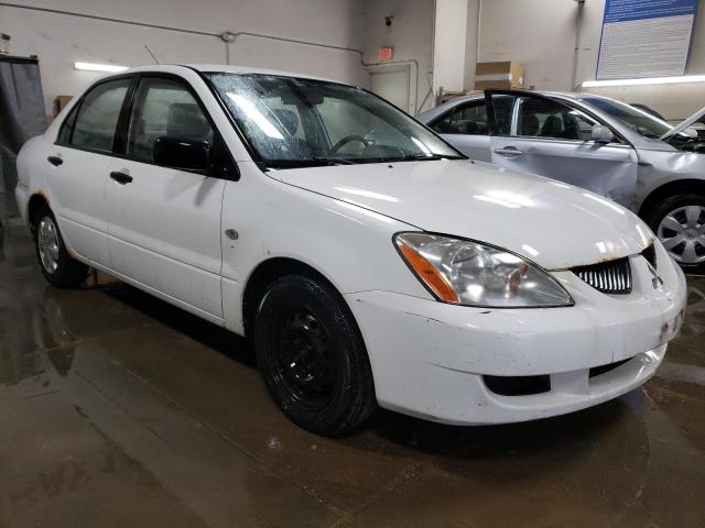 JA3AJ26E85U034668 - 2005 MITSUBISHI LANCER ES WHITE photo 4