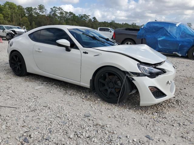 JF1ZNAA10F9712458 - 2015 TOYOTA SCION FR-S WHITE photo 4