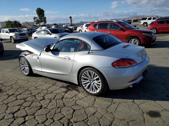 WBALL5C5XDJ104520 - 2013 BMW Z4 SDRIVE28I SILVER photo 2