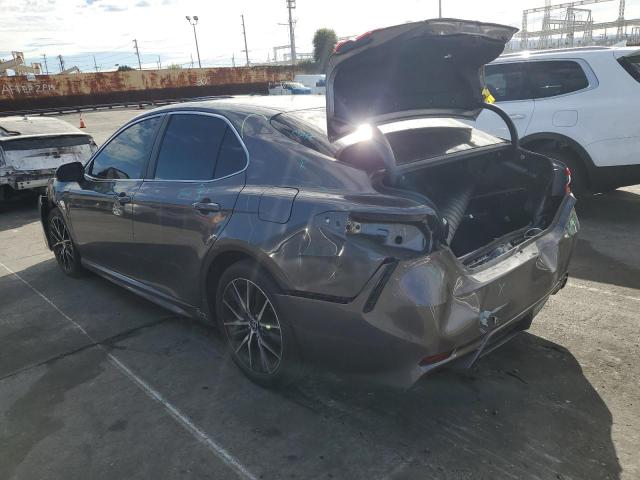 4T1G11AK3PU735829 - 2023 TOYOTA CAMRY SE NIGHT SHADE GRAY photo 2