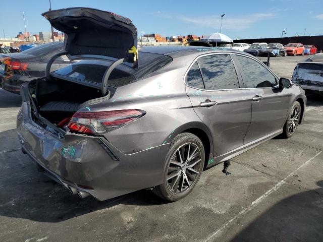 4T1G11AK3PU735829 - 2023 TOYOTA CAMRY SE NIGHT SHADE GRAY photo 3