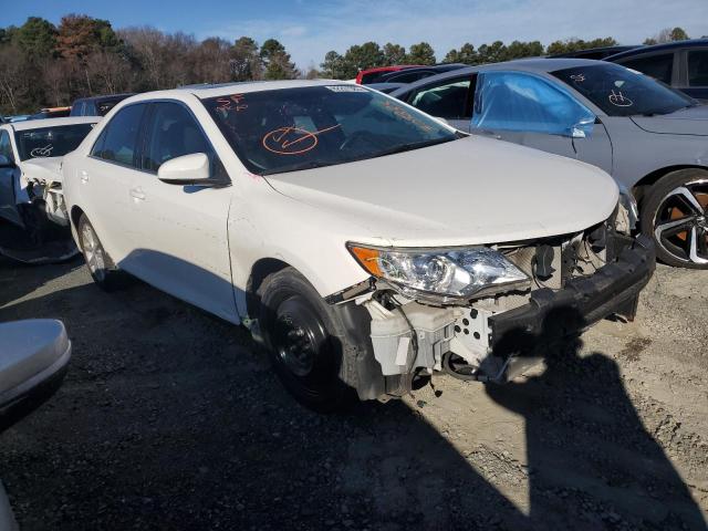 4T4BF1FK0DR303835 - 2013 TOYOTA CAMRY L WHITE photo 4