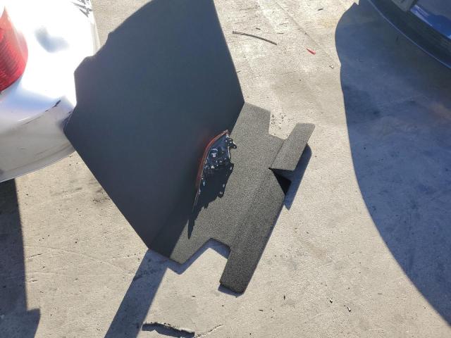 JTDBCMFE7SJ047629 - 2025 TOYOTA COROLLA LE 银色 照片 12