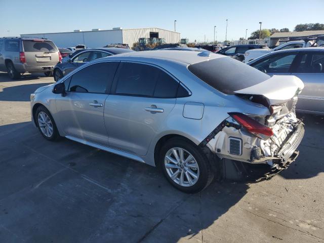 JTDBCMFE7SJ047629 - 2025 TOYOTA COROLLA LE 银色 照片 2