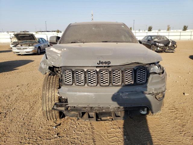 1C4RJFAG3MC587334 - 2021 JEEP GRAND CHER LAREDO GRAY photo 5