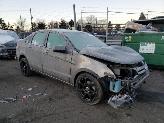 1FAHP3GN8AW169060 - 2010 FORD FOCUS SES GRAY photo 4