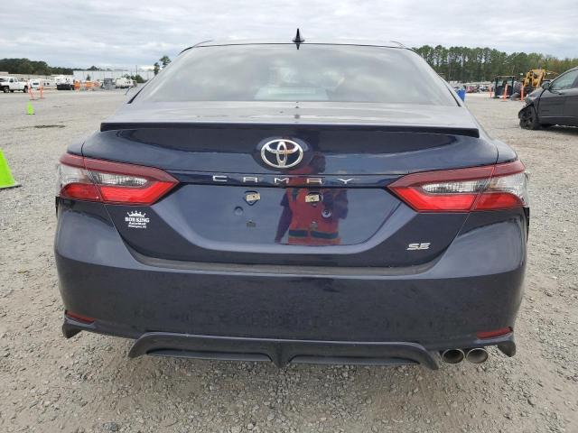 4T1T11AKXNU042607 - 2022 TOYOTA CAMRY SE Niebieski zdjęcie 6