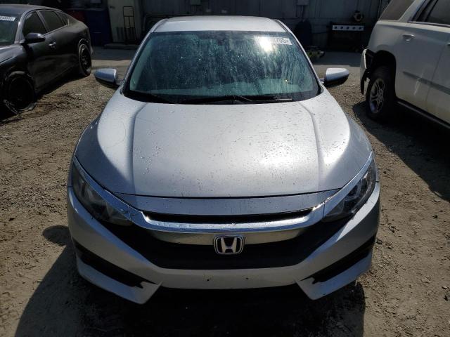 2HGFC2F56JH501375 - 2018 HONDA CIVIC LX SILVER photo 5
