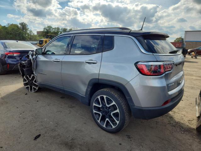 3C4NJDCB8JT104604 - 2018 JEEP COMPASS LIMITED 银色 照片 2