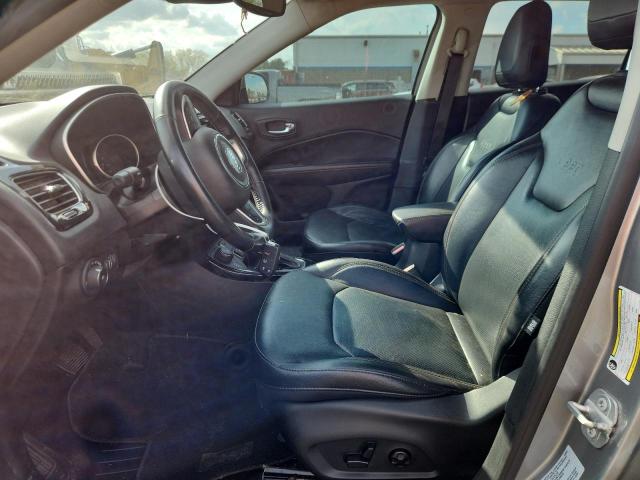 3C4NJDCB8JT104604 - 2018 JEEP COMPASS LIMITED 银色 照片 7