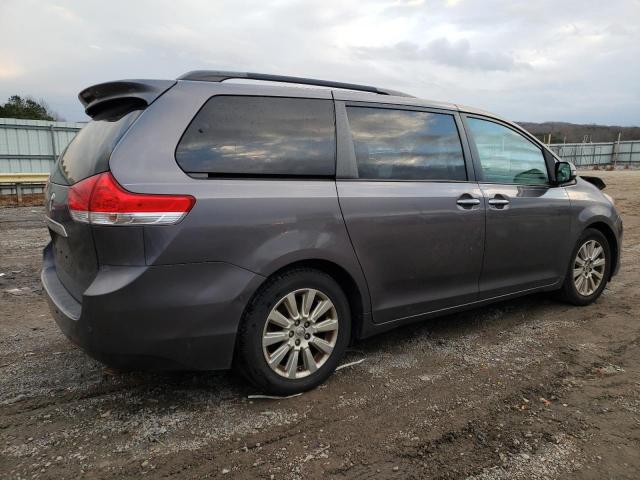 5TDYK3DC7DS315013 - 2013 TOYOTA SIENNA XLE GRAY photo 3