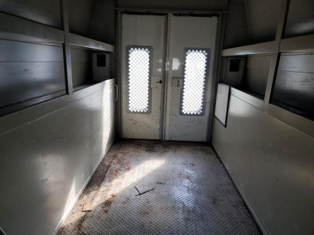 1GB0GRFG4G1158144 - 2016 CHEVROLET EXPRESS G3 WHITE photo 6