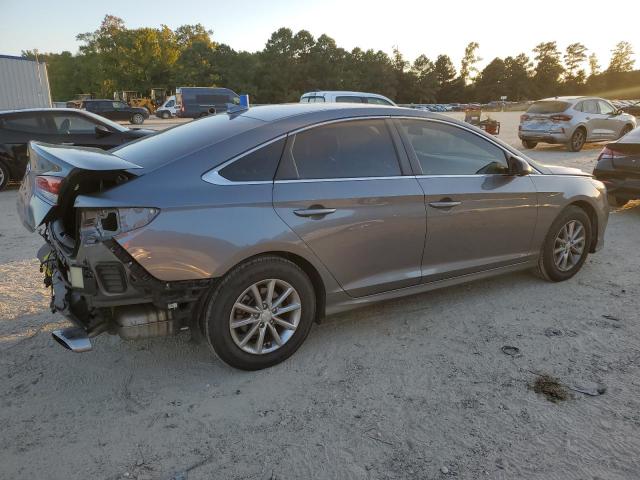 5NPE24AF2KH739869 - 2019 HYUNDAI SONATA SE GRAY photo 3