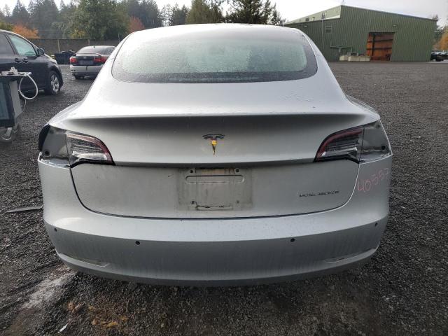 5YJ3E1EB4JF069355 - 2018 TESLA MODEL 3 Серебристый фото 6