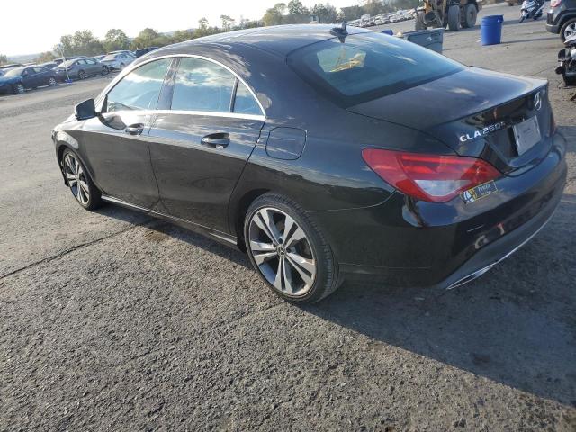 WDDSJ4EB6KN705372 - 2019 MERCEDES-BENZ CLA 250 Noir photo 2