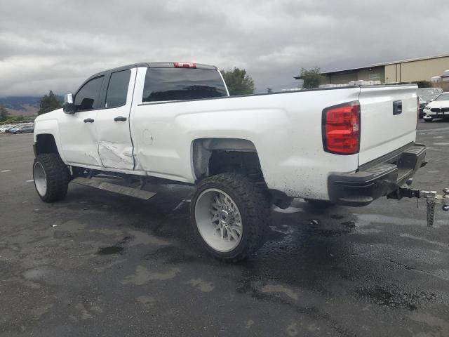 1GC2CUEG8FZ120436 - 2015 CHEVROLET SILVERADO C2500 HEAVY DUTY WHITE photo 2