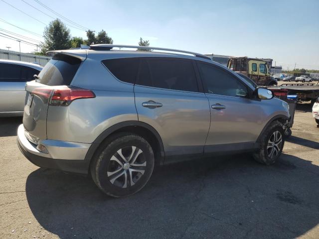 2T3ZFREV5HW317603 - 2017 TOYOTA RAV4 LE Plata foto 3