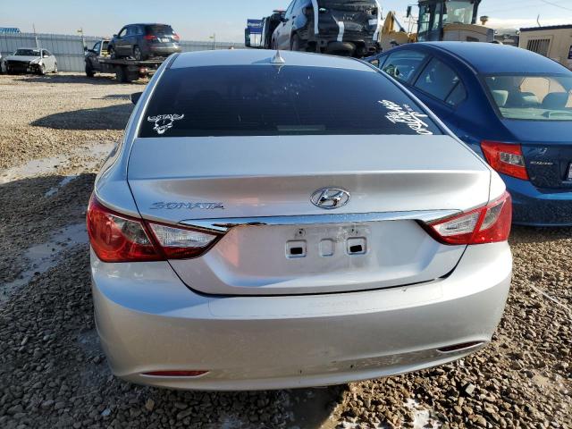 5NPEB4AC1DH795293 - 2013 HYUNDAI SONATA GLS SILVER photo 6