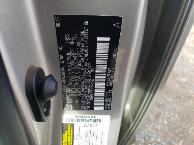 5TDZA23C26S515951 - 2006 TOYOTA SIENNA CE SILVER photo 13