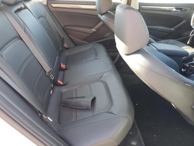 1VWBT7A30HC045190 - 2017 VOLKSWAGEN PASSAT SE 白色 照片 10