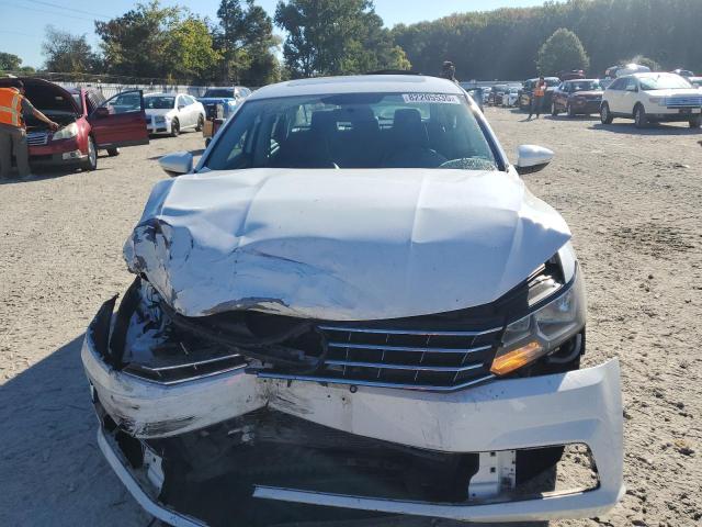 1VWBT7A30HC045190 - 2017 VOLKSWAGEN PASSAT SE 白色 照片 5