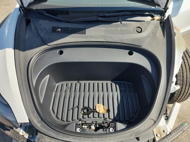 5YJ3E1EA6NF328750 - 2022 TESLA MODEL 3 Սպիտակ լուսանկար 11