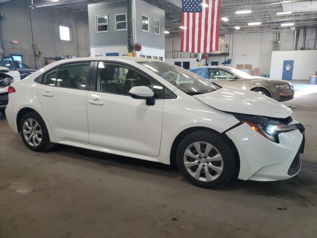 JTDEPRAE7LJ051980 - 2020 TOYOTA COROLLA LE თეთრი ფოტო 4
