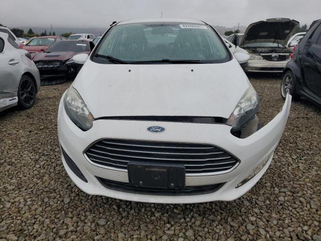 3FADP4BJ0KM113432 - 2019 FORD FIESTA SE თეთრი ფოტო 5