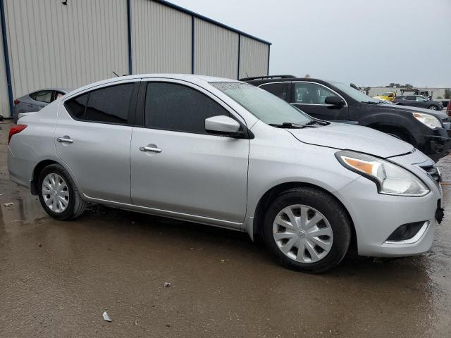 3N1CN7AP8GL917416 - 2016 NISSAN VERSA S SILVER photo 4