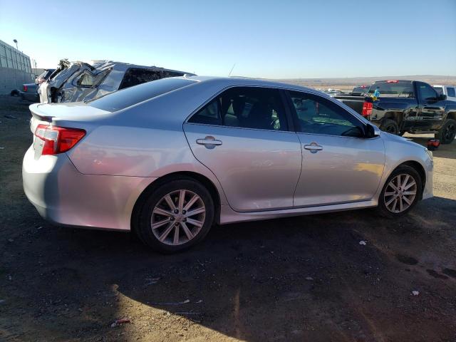 4T1BF1FK2CU064944 - 2012 TOYOTA CAMRY BASE SILVER photo 3