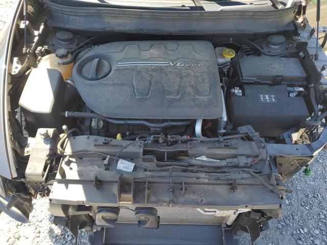 1C4PJLCX2JD606660 - 2018 JEEP CHEROKEE LATITUDE رمادي صورة 12