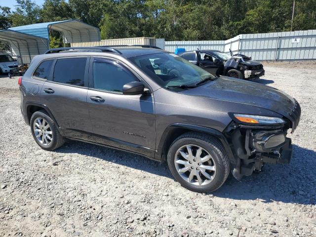 1C4PJLCX2JD606660 - 2018 JEEP CHEROKEE LATITUDE رمادي صورة 4