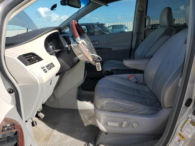 5TDDK3DC6BS003504 - 2011 TOYOTA SIENNA XLE SILVER photo 7